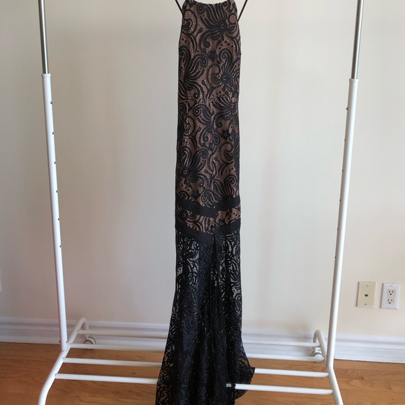 Asos Halter neck lace maxi dress - Picture 2 of 7